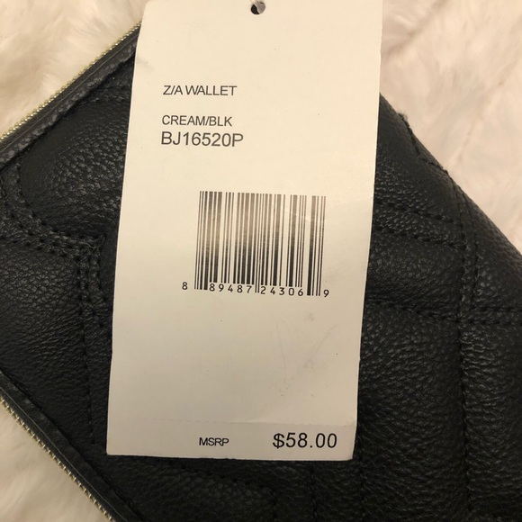 NWT Betsey Johnson Cream and Black Wallet - Picture 8 of 8
